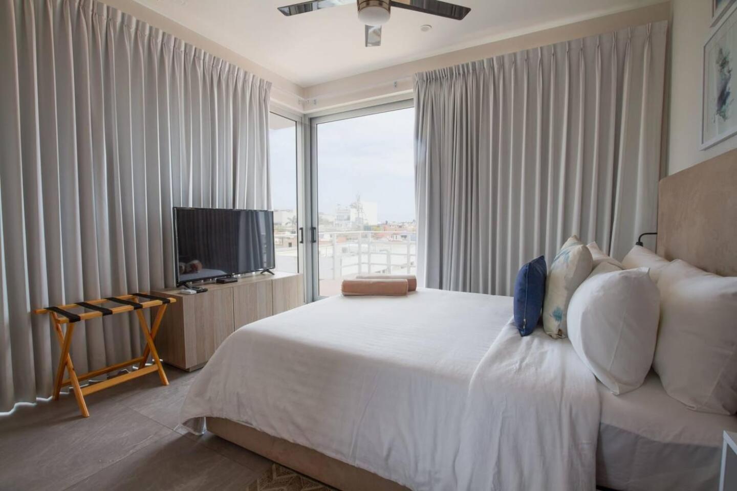 Luxury 1br Penthouse, Sauna And Private Roof